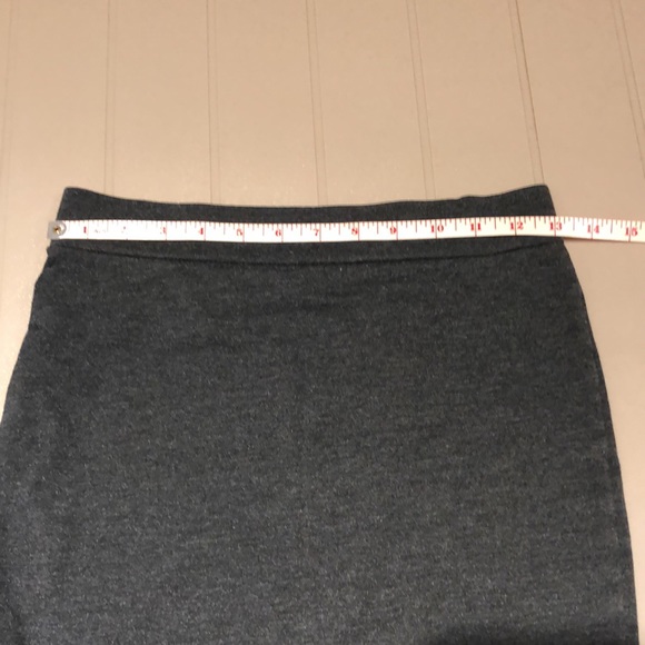 Dark Gray short Skirt Size - Picture 2 of 4